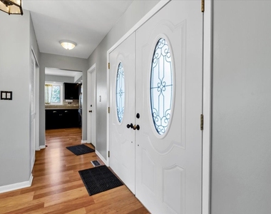 1719 W Lexington Drive - Photo Thumbnail 15