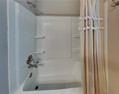 6945 Daylily Lane - Photo Thumbnail 14