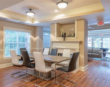 3275 Ne Lenox Road Ne - Photo Thumbnail 19