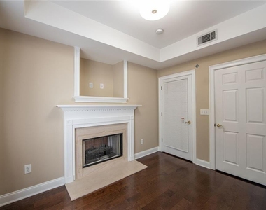 3275 Ne Lenox Road Ne - Photo Thumbnail 16
