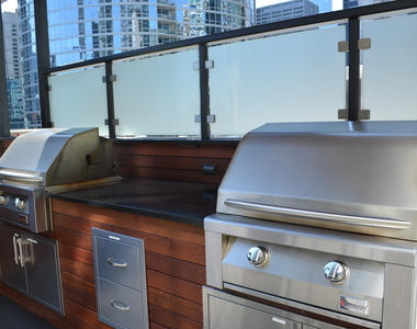 512 N Mcclurg Court - Photo Thumbnail 26