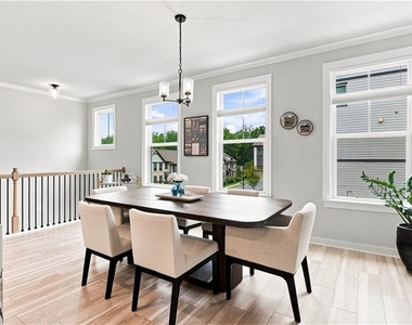 1340 Stanley Park Drive - Photo Thumbnail 9