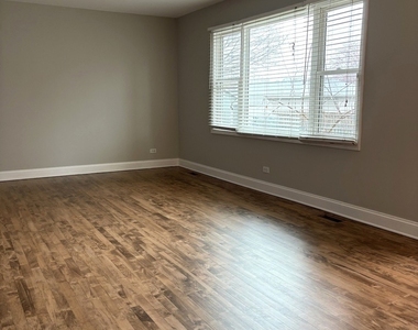 1667 Hinterlong Lane - Photo Thumbnail 7