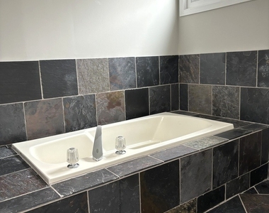 1667 Hinterlong Lane - Photo Thumbnail 12