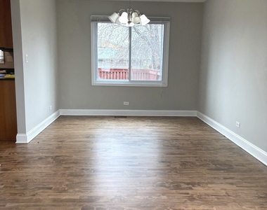 1667 Hinterlong Lane - Photo Thumbnail 3