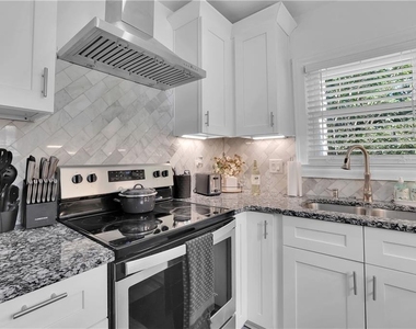 616 Darlington Road Ne - Photo Thumbnail 7