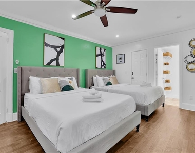 616 Darlington Road Ne - Photo Thumbnail 2