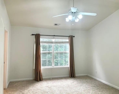 4668 Creekside Villas Way Se - Photo Thumbnail 18