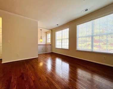 4668 Creekside Villas Way Se - Photo Thumbnail 3