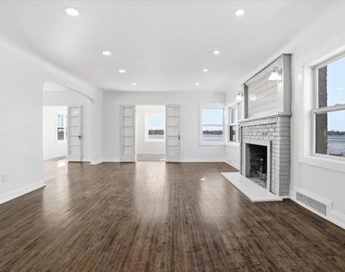 297 E Lakeview Avenue - Photo Thumbnail 20
