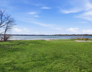 297 E Lakeview Avenue - Photo Thumbnail 52