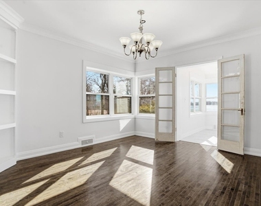 297 E Lakeview Avenue - Photo Thumbnail 13