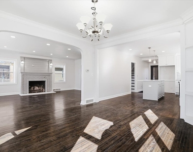 297 E Lakeview Avenue - Photo Thumbnail 14