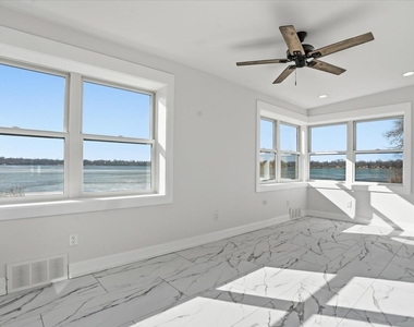 297 E Lakeview Avenue - Photo Thumbnail 27