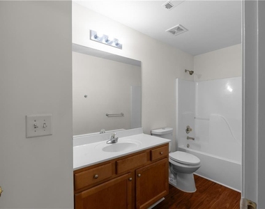 3127 Wyesham Circle - Photo Thumbnail 38