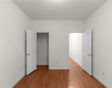 3127 Wyesham Circle - Photo Thumbnail 23