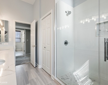 1350 W Fullerton Avenue - Photo Thumbnail 14