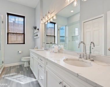 1350 W Fullerton Avenue - Photo Thumbnail 13