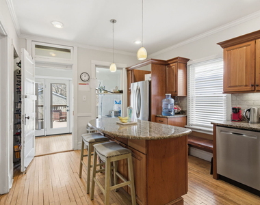 907 Ferdinand Avenue - Photo Thumbnail 12