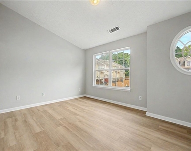 1212 Penhurst Way - Photo Thumbnail 15