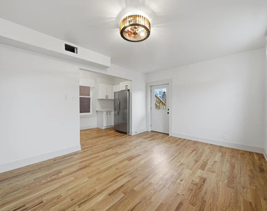 1514 W Fry Street - Photo Thumbnail 1