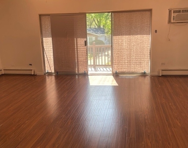 523 N Pleasant Drive - Photo Thumbnail 7
