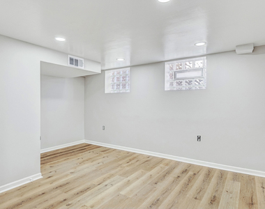1644 N 73rd Court - Photo Thumbnail 32