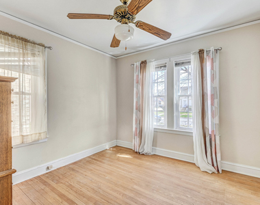 1644 N 73rd Court - Photo Thumbnail 8