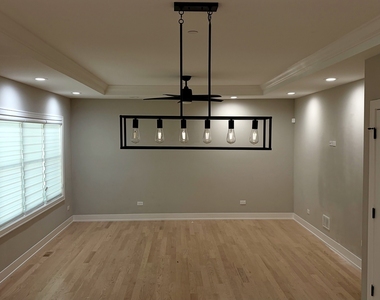 411 W Pierce Road - Photo Thumbnail 2