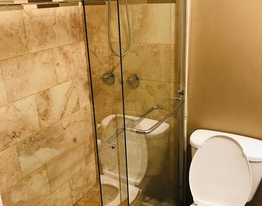 5445 N Sheridan Road - Photo Thumbnail 10