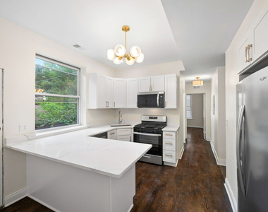 1338 W Hollywood Avenue - Photo Thumbnail 1