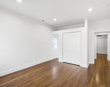 6914 N Sheridan Road - Photo Thumbnail 24