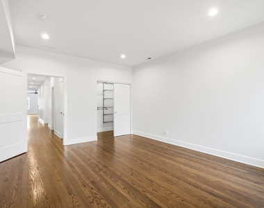 6914 N Sheridan Road - Photo Thumbnail 18