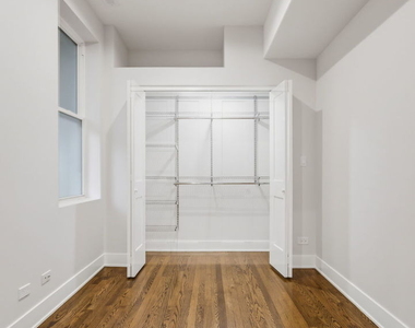 6914 N Sheridan Road - Photo Thumbnail 30