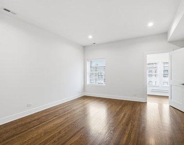 6914 N Sheridan Road - Photo Thumbnail 16