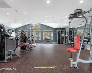 95 Kensington Circle - Photo Thumbnail 6