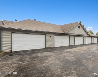 66 Sterling Circle - Photo Thumbnail 1