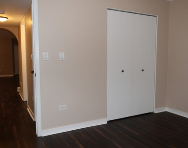 16749 Paxton Avenue - Photo Thumbnail 23