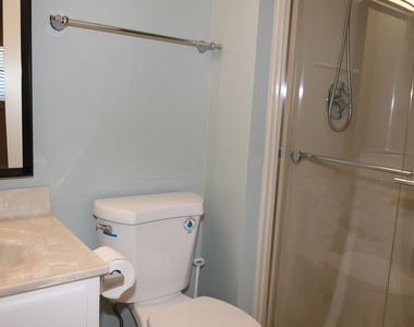 16749 Paxton Avenue - Photo Thumbnail 19