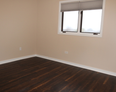 16749 Paxton Avenue - Photo Thumbnail 20