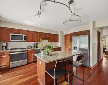 1862 Old Willow Road - Photo Thumbnail 4