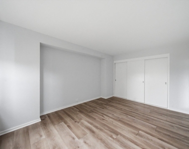 3950 N Lake Shore Drive - Photo Thumbnail 12