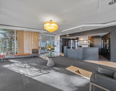 3950 N Lake Shore Drive - Photo Thumbnail 3