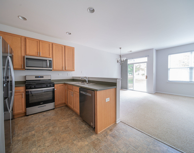 1450 Prescott Drive - Photo Thumbnail 4