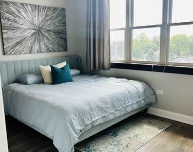 10 S Dunton Avenue - Photo Thumbnail 8