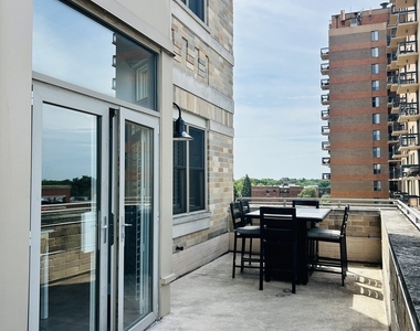 10 S Dunton Avenue - Photo Thumbnail 12