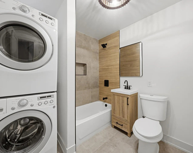 1514 W Fry Street - Photo Thumbnail 9