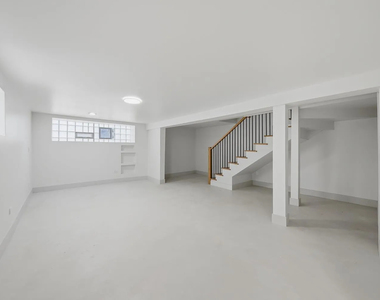 1514 W Fry Street - Photo Thumbnail 11