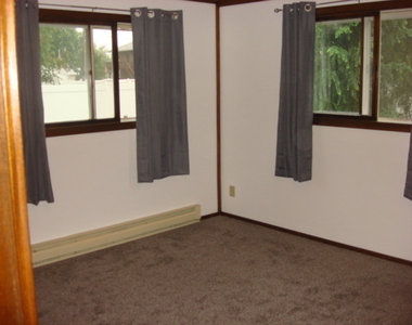 408 22nd Avenue W - Photo Thumbnail 9
