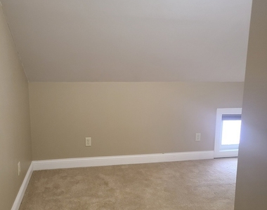 615 Green Street - Photo Thumbnail 9
